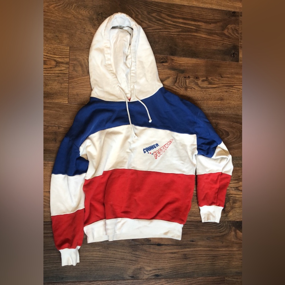 Bandy ButtonVGUC size 9/10 hoodie Brand from France